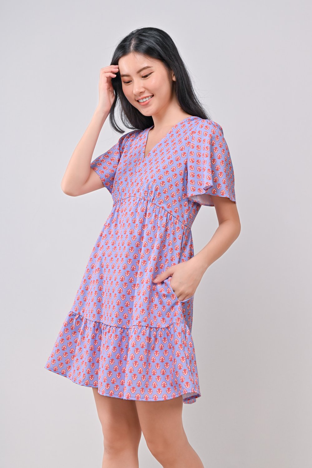 RYLEE FLOUNCE DRESS-ROMPER IN RED FLOWERS