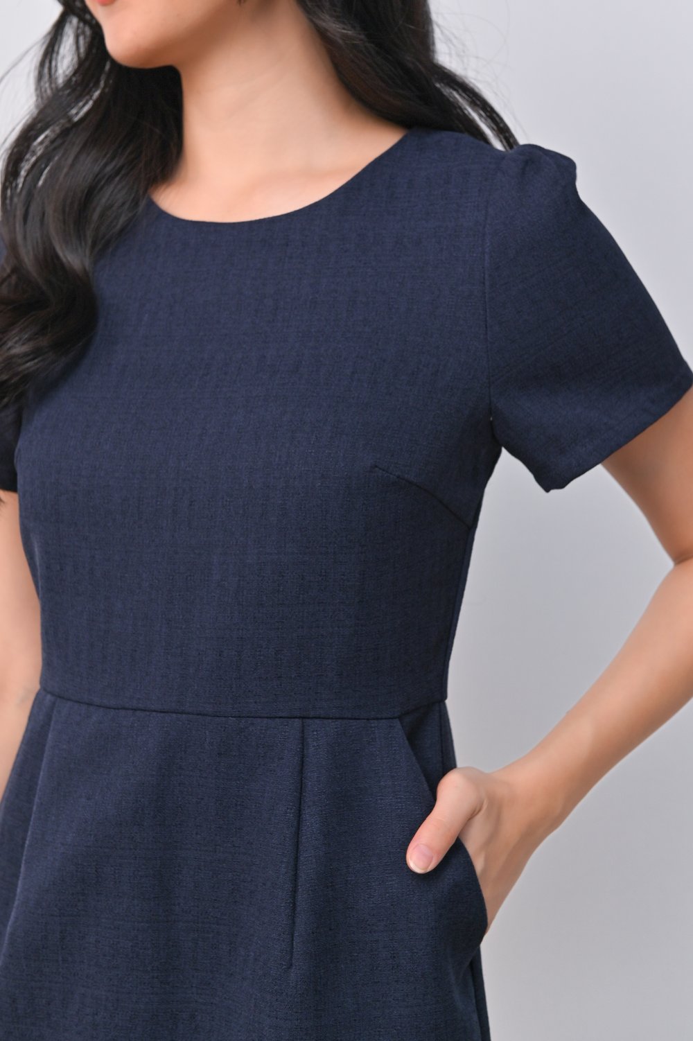 HILDE SLEEVED PENCIL DRESS IN NAVY