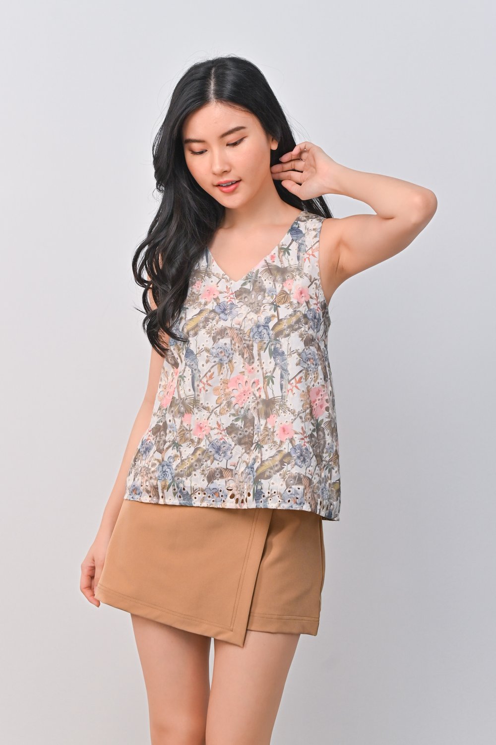 ZELENE FLORAL EYELET TWO-WAY TOP