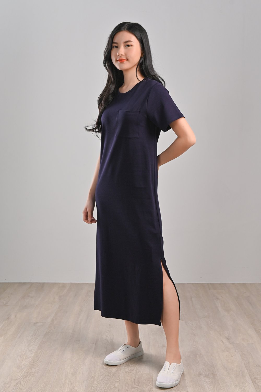 ABBY TEE DRESS IN NAVY