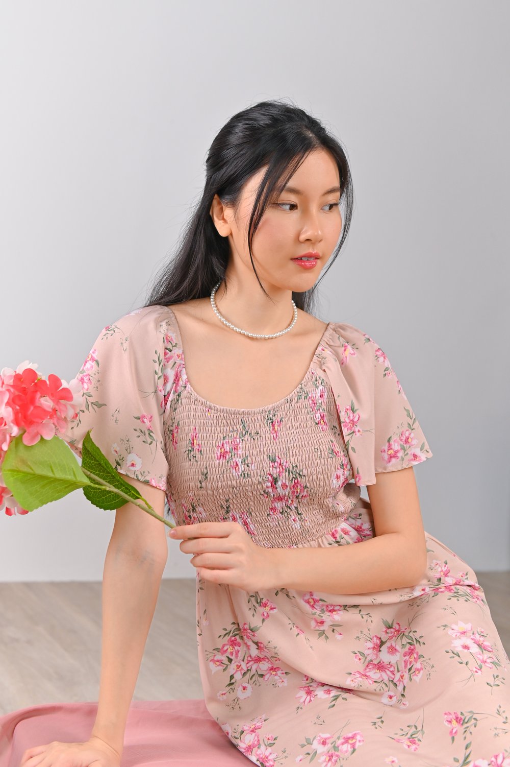 GLINDA PINK FLORAL SMOCKED MIDI DRESS