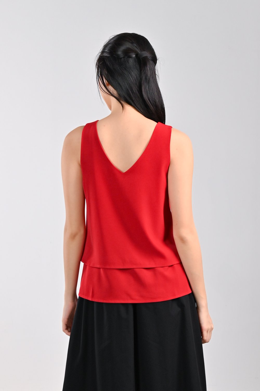 NICOLE SLEEVELESS LAYERED TOP IN RED
