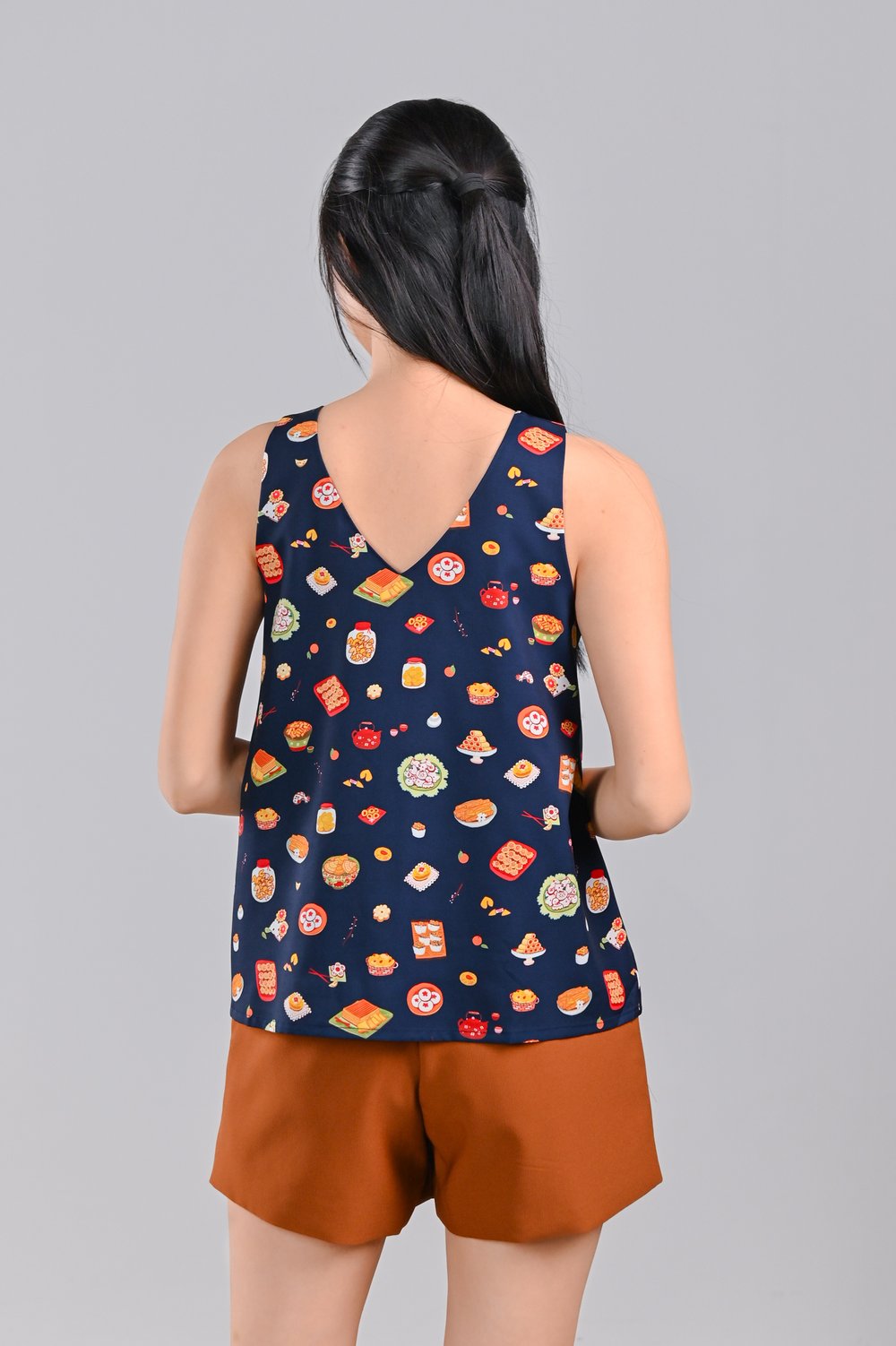 CNY SNACKS NAVY TWO-WAY TOP