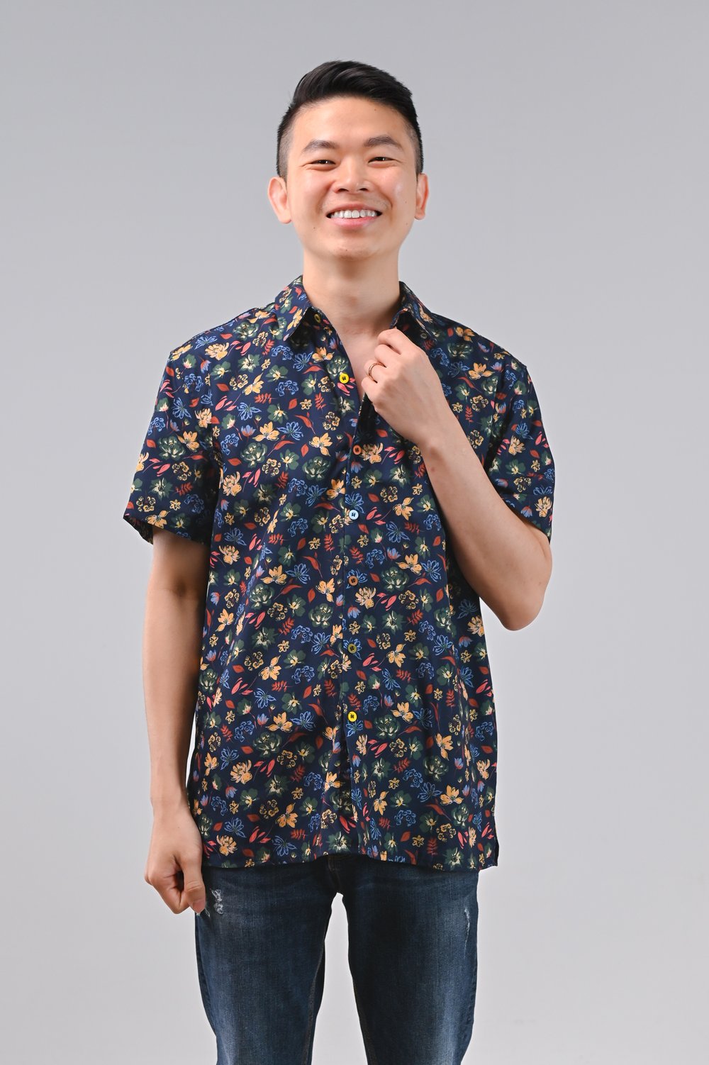 NAVY CRAYON FLORALS MEN’S SHIRT