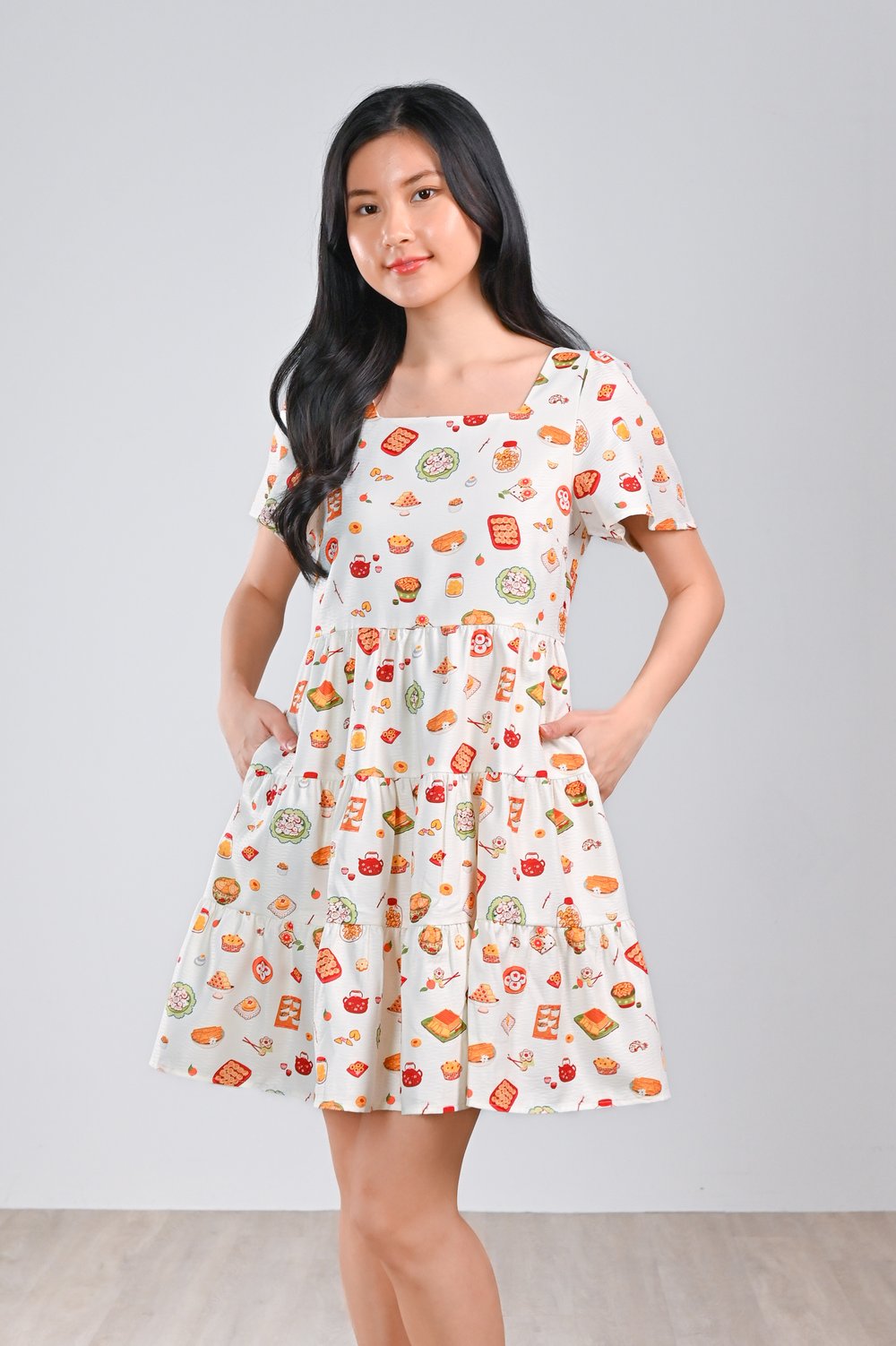 CNY SNACKS CREAM SQUARE-NECK BABYDOLL DRESS