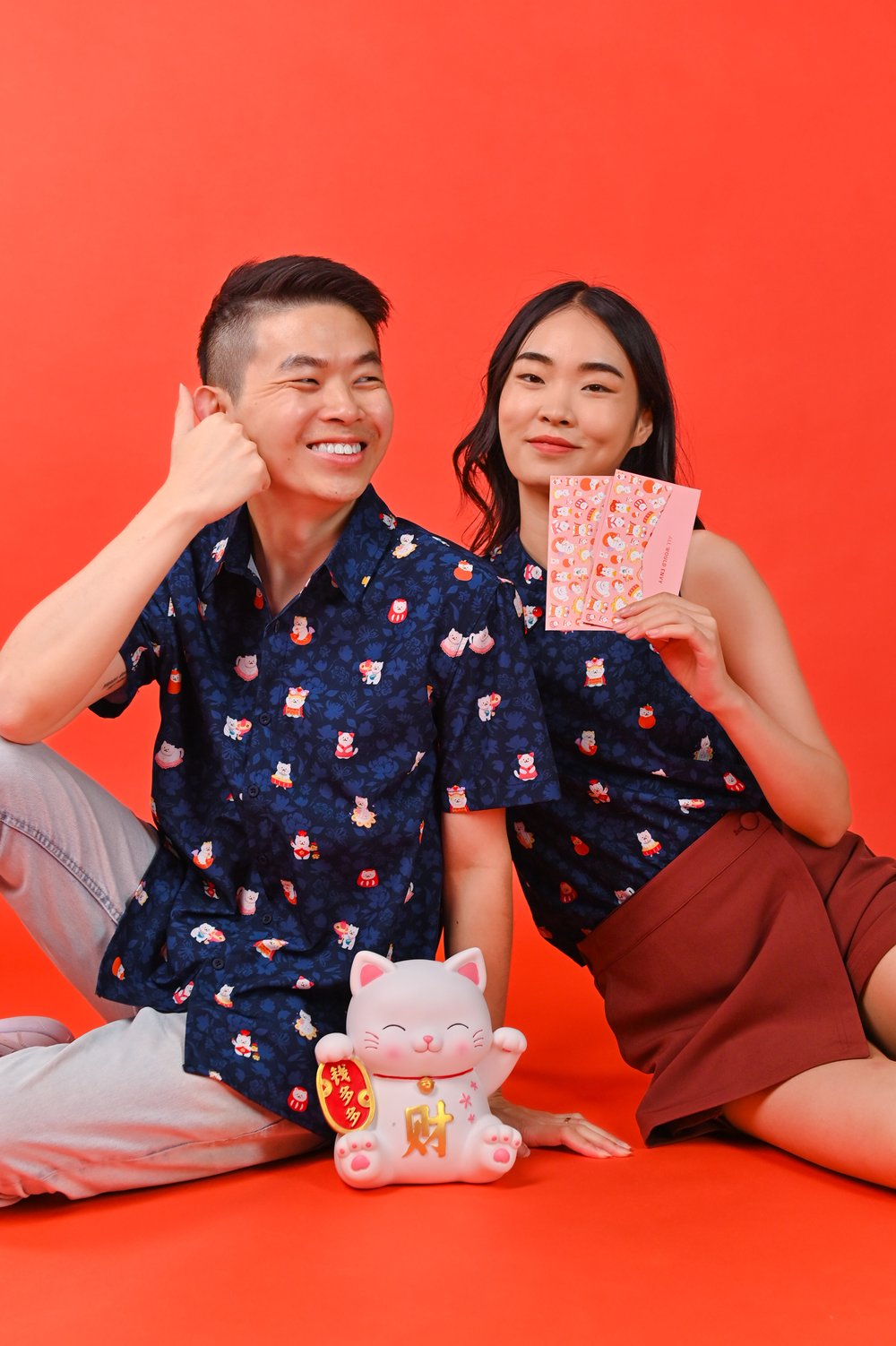 FORTUNE FLORAL CAT NAVY SLEEVELESS CHEONGSAM TOP