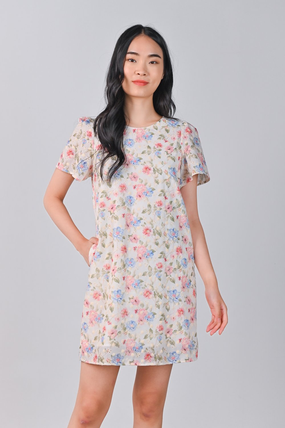 SPRING STITCH SLEEVED SHIFT DRESS