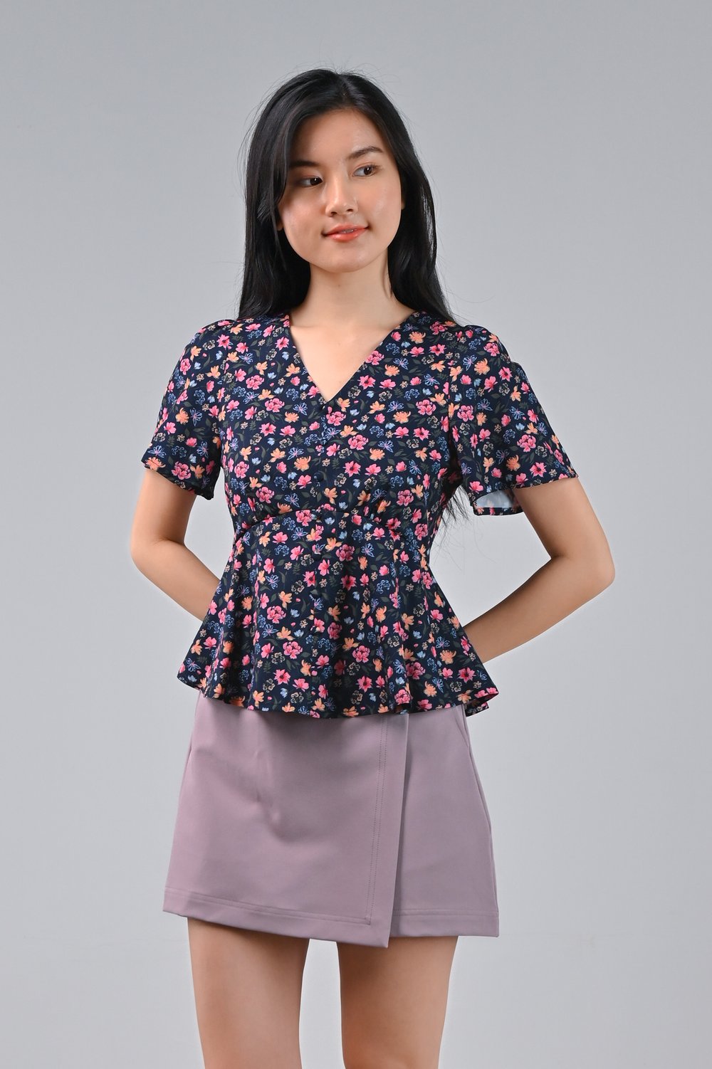 NIGHT GARDEN PEPLUM BUTTON TOP