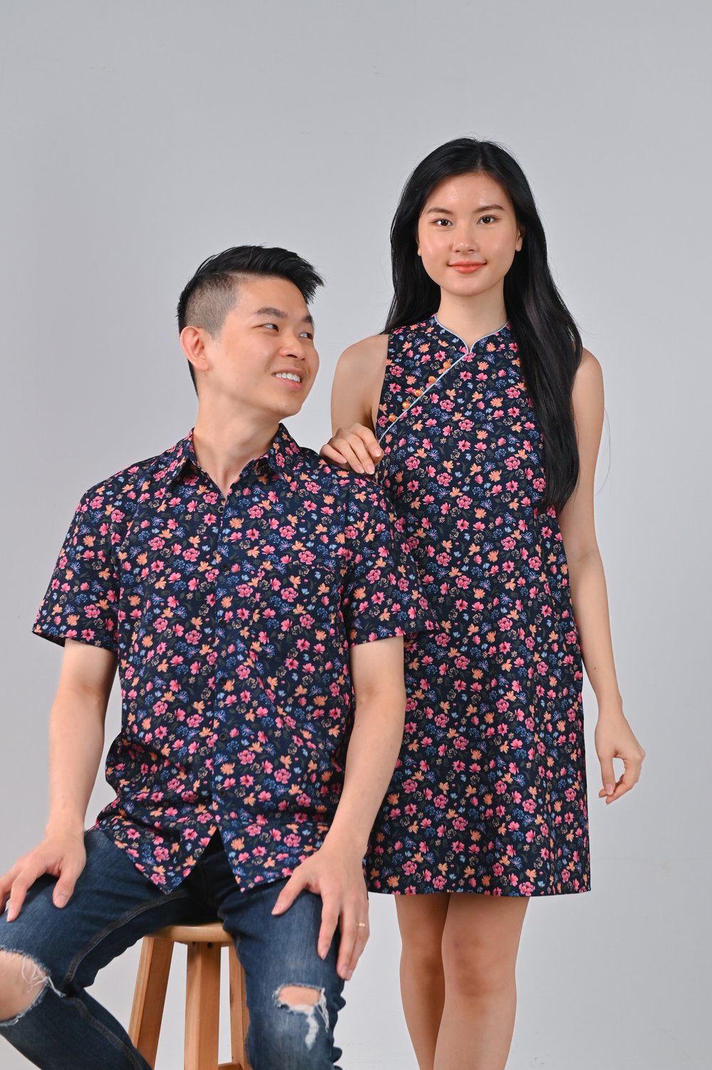 NIGHT GARDEN SLEEVELESS CHEONGSAM