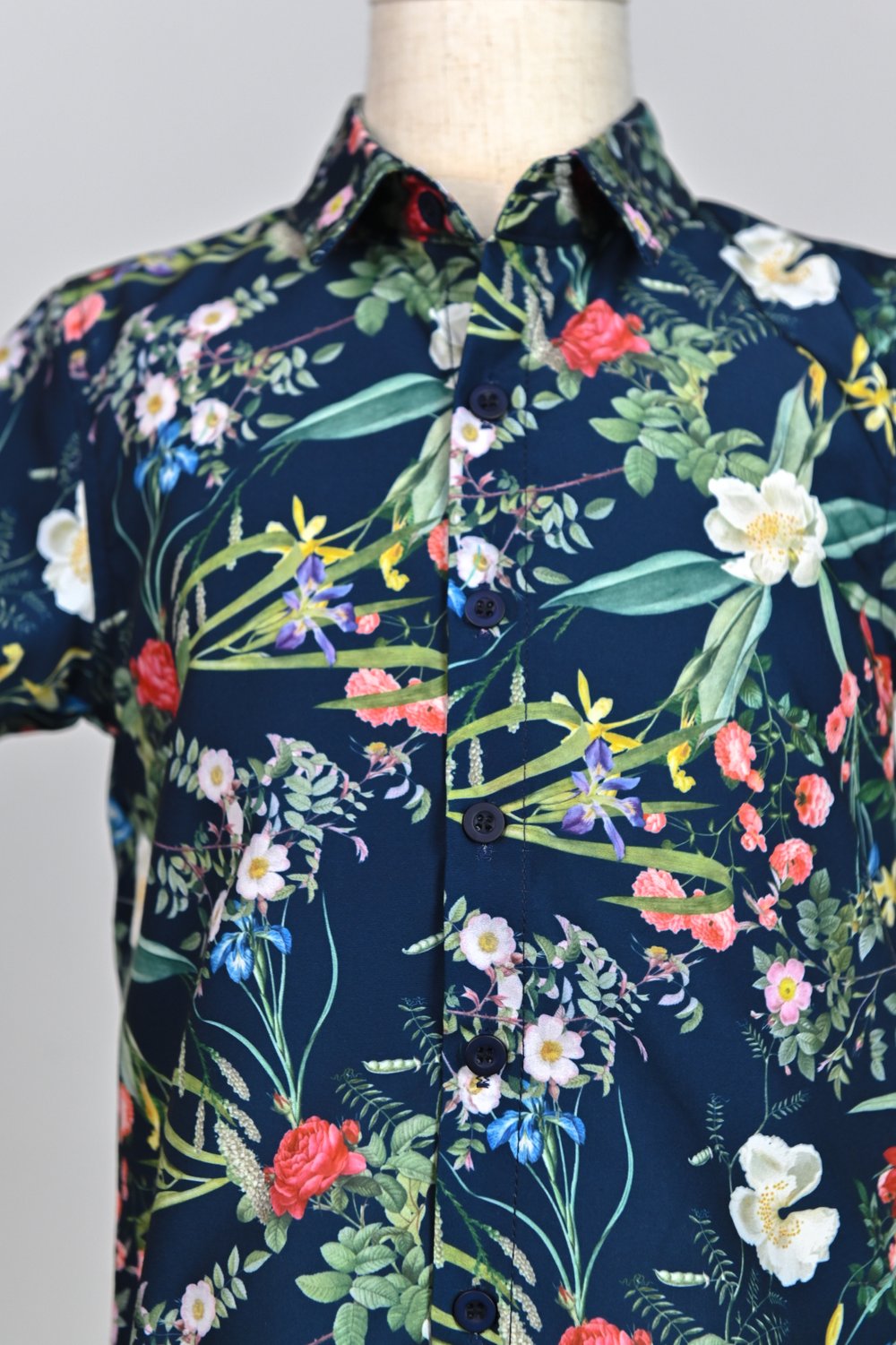 NAVY LUSH FLORALS KIDS’ SHIRT