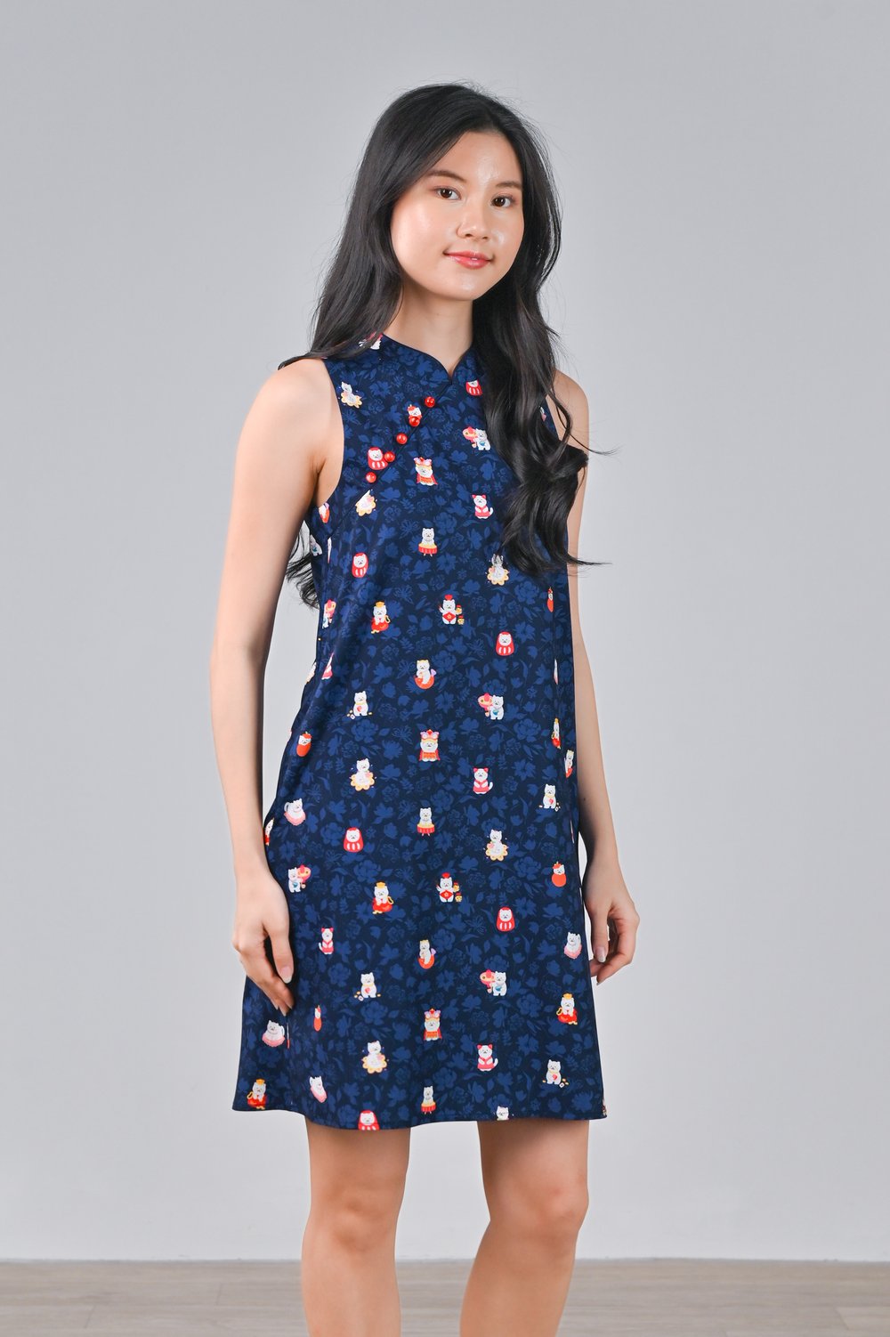 FORTUNE FLORAL CAT NAVY SLEEVELESS CHEONGSAM