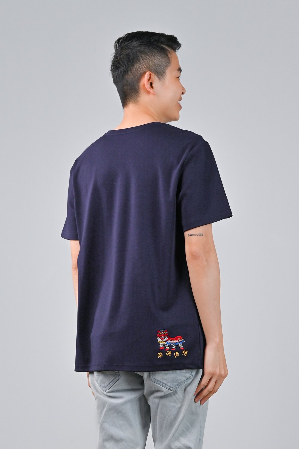 FAFAFA LION DANCE EMB. UNISEX TEE