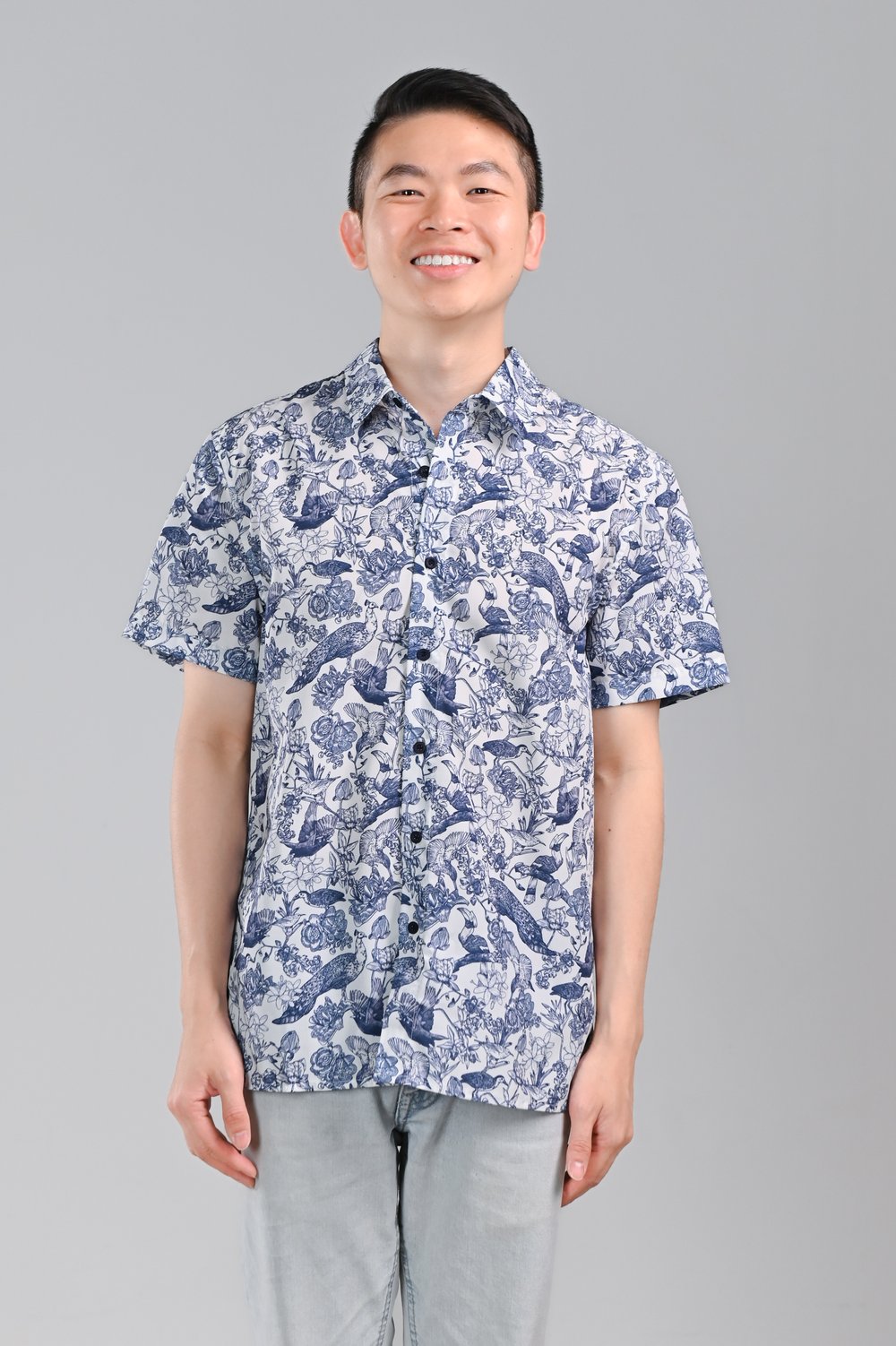 NAVY FEATHERED TALES MEN’S SHIRT