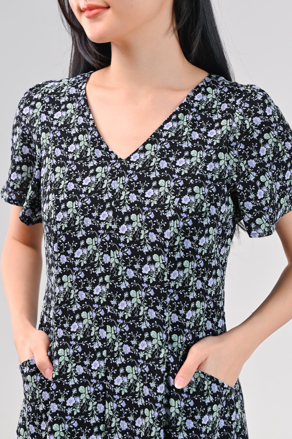 LAVENIA BLACK FLORAL PANEL POCKET MIDI DRESS