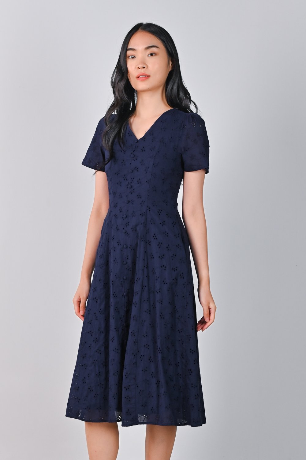 LUNARIA EYELET SLEEVED BUTTON DRESS IN NAVY