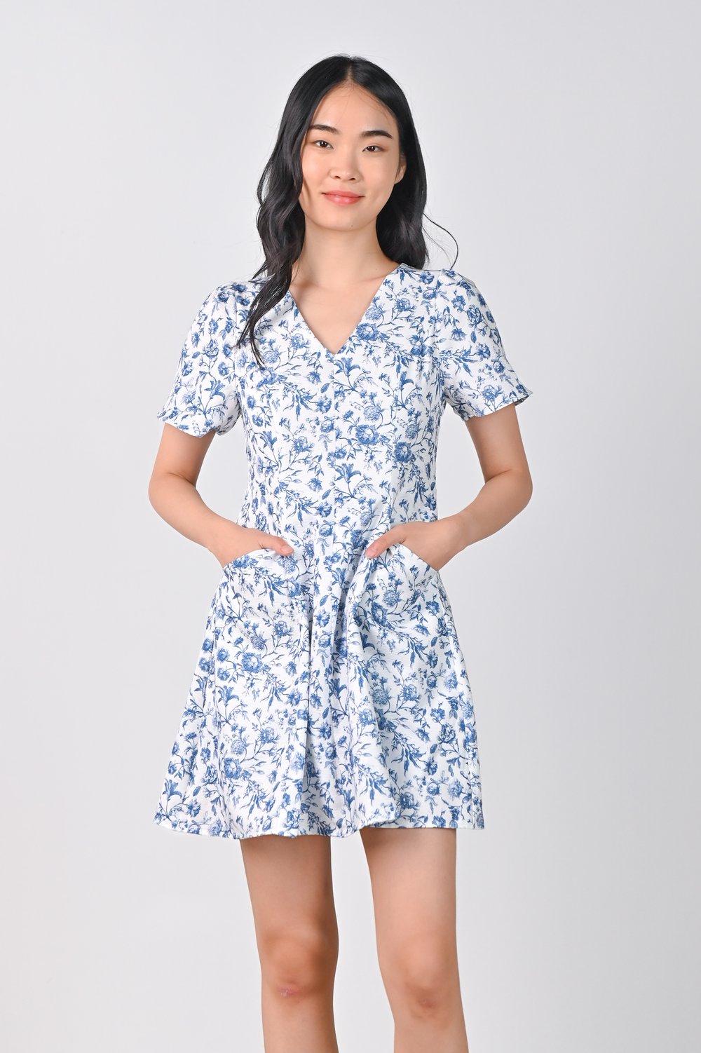 ANTIQUE TOILE PANELLED DRESS-ROMPER