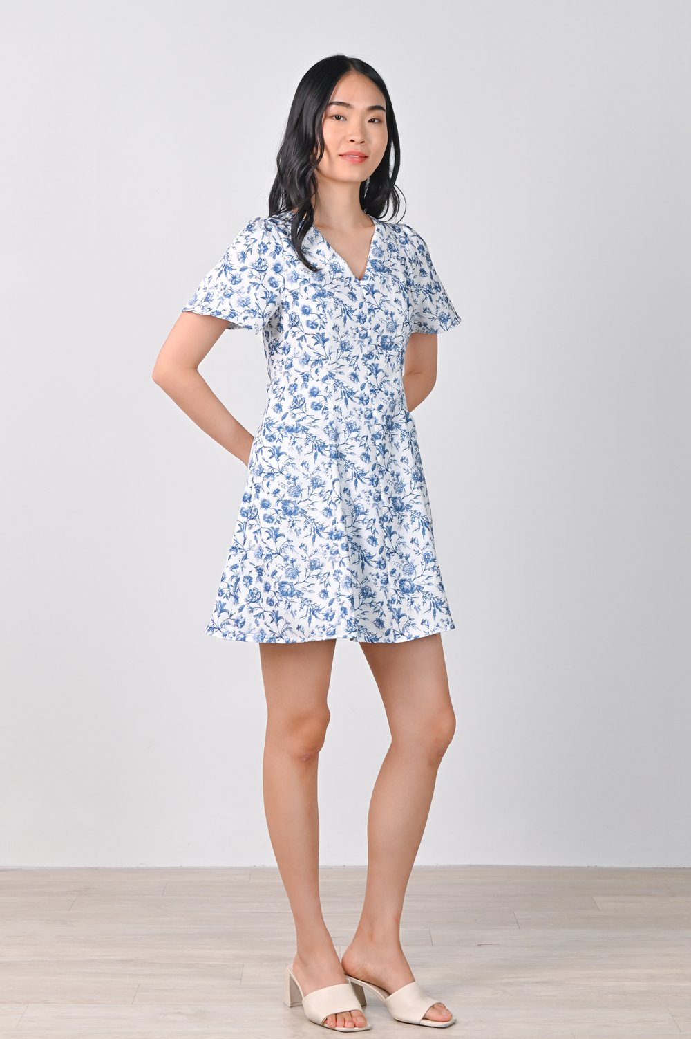 ANTIQUE TOILE PANELLED DRESS-ROMPER