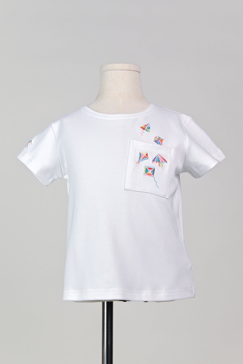 KOLORFUL KITES EMB. POCKET KIDS' TEE