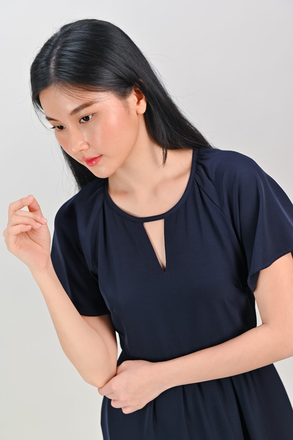 ARAMINTA NAVY KEYHOLE DRESS