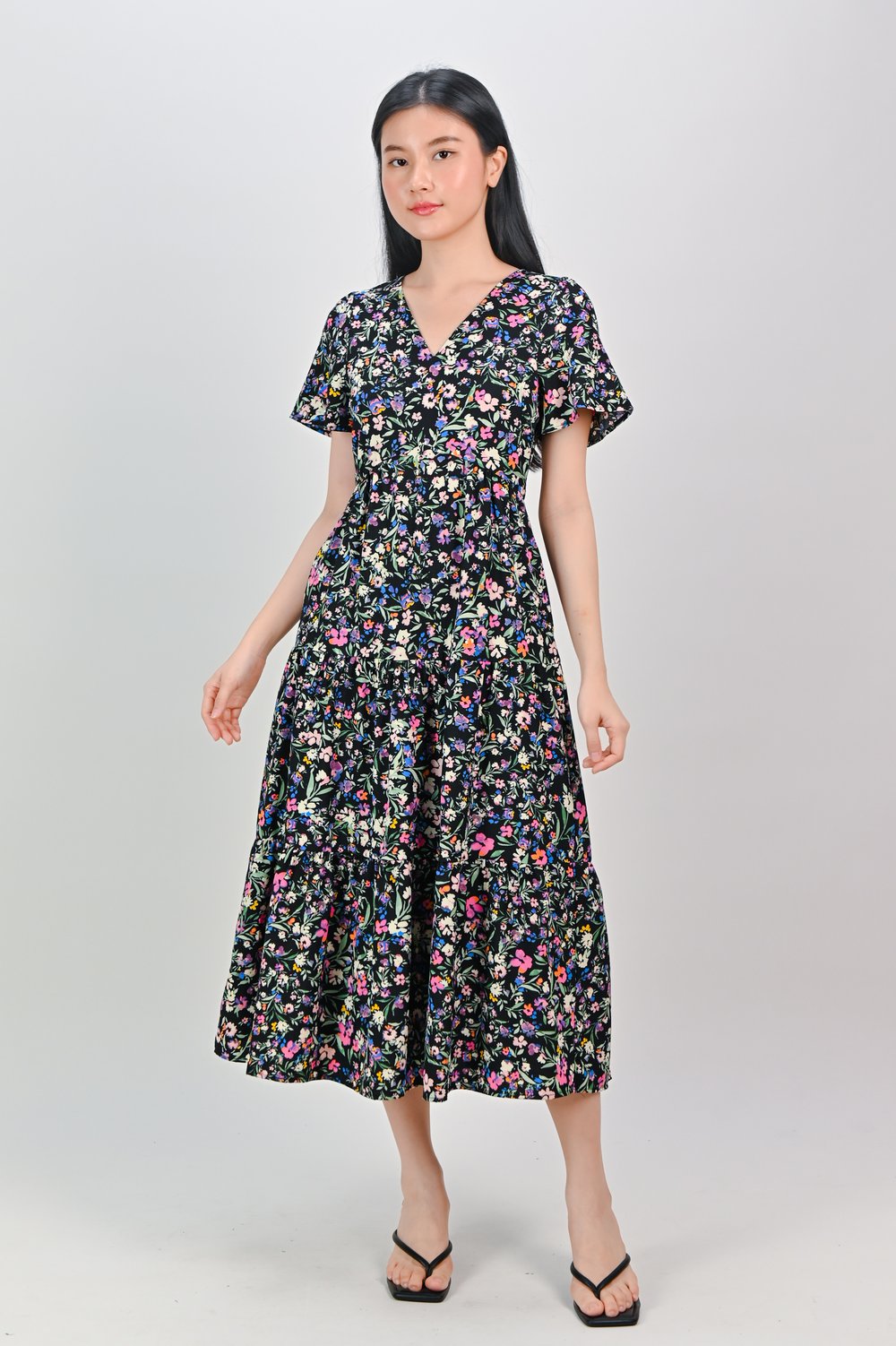 JOPLIN FLORAL SLEEVED TIERED MIDAXI IN BLACK