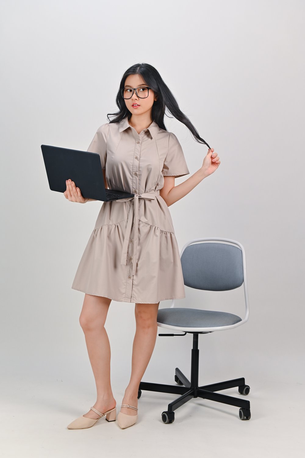 GADOT FLOUNCE SHIRTDRESS IN KHAKI