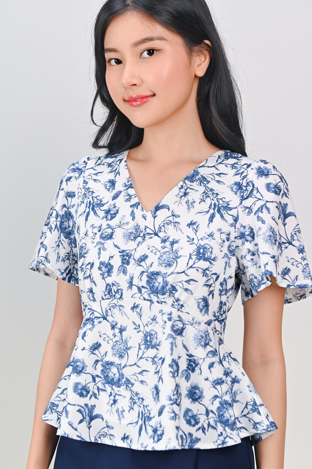 ANTIQUE TOILE SLEEVED PEPLUM TOP