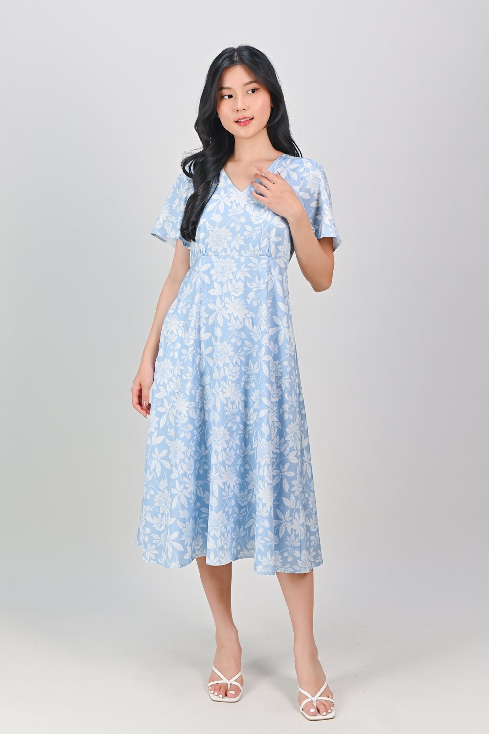 CAMY BLUE SLEEVED V-NECK HIGH-WAIST DRESS
