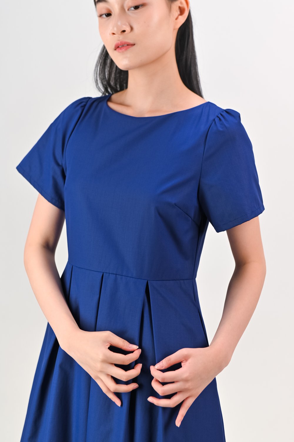 SALDANA SLEEVED BOX-PLEAT DRESS IN BLUE