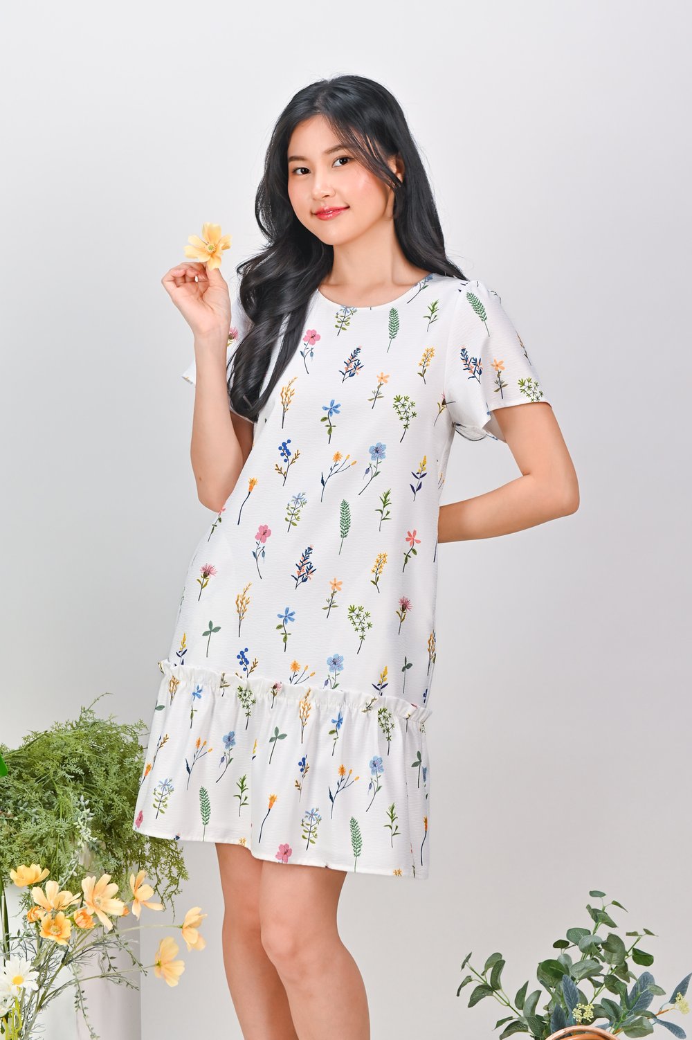 BLOOMING MEADOWS SLEEVED DROPWAIST DRESS