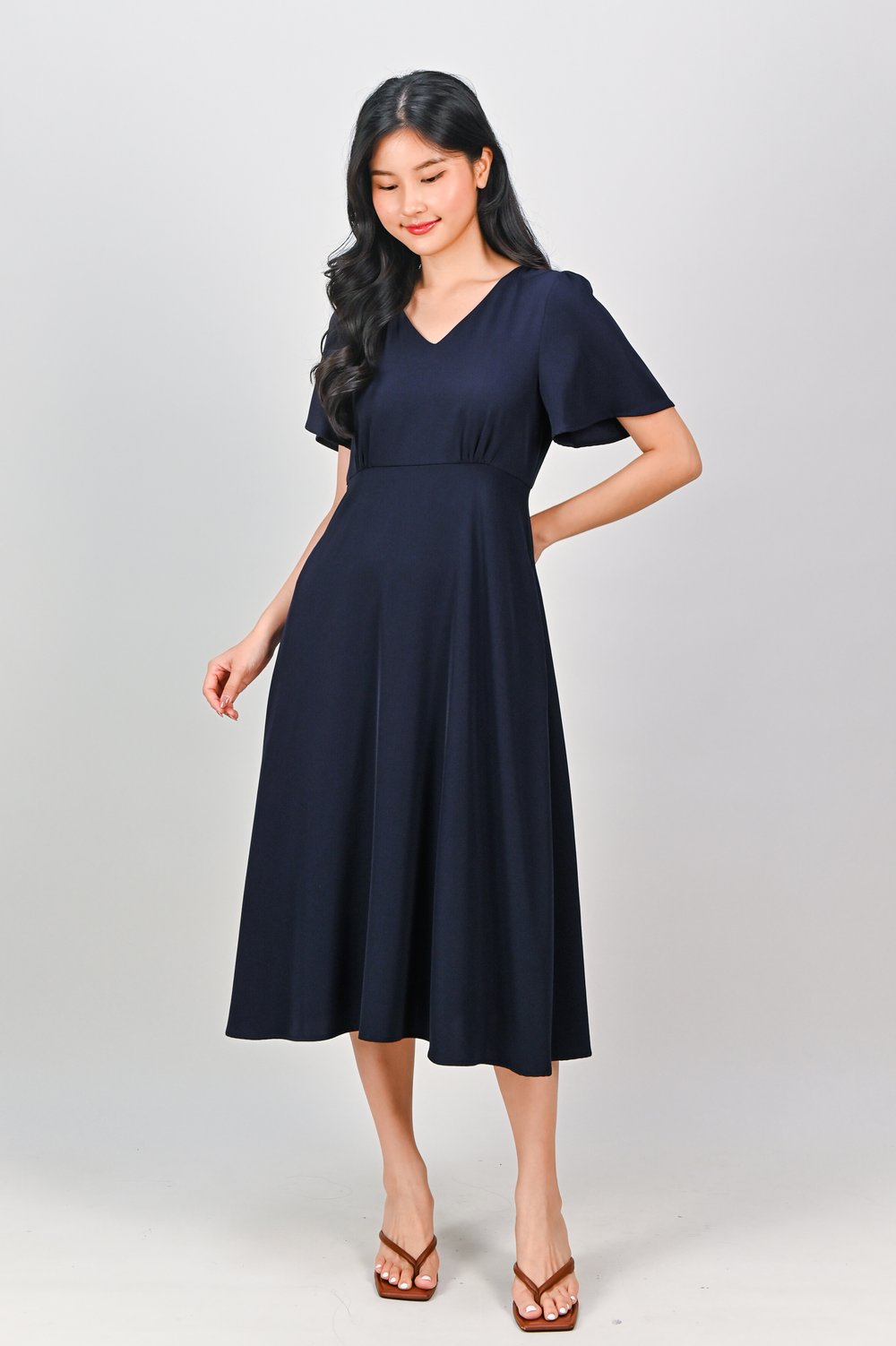 OLSEN SLEEVED V-NECK HIGH-WAIST DRESS IN NAVY