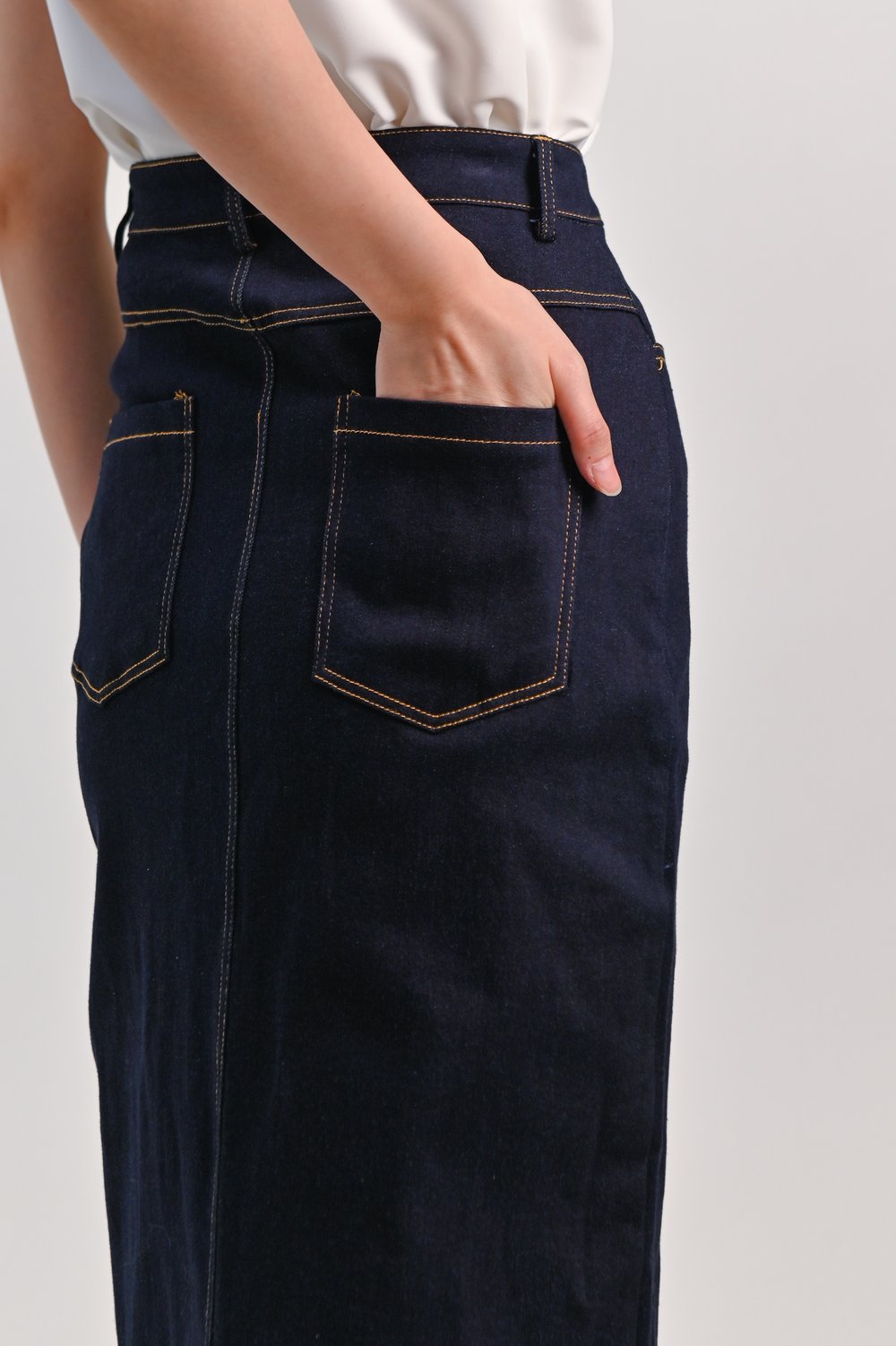 LANDIE DARK DENIM PENCIL SKIRT