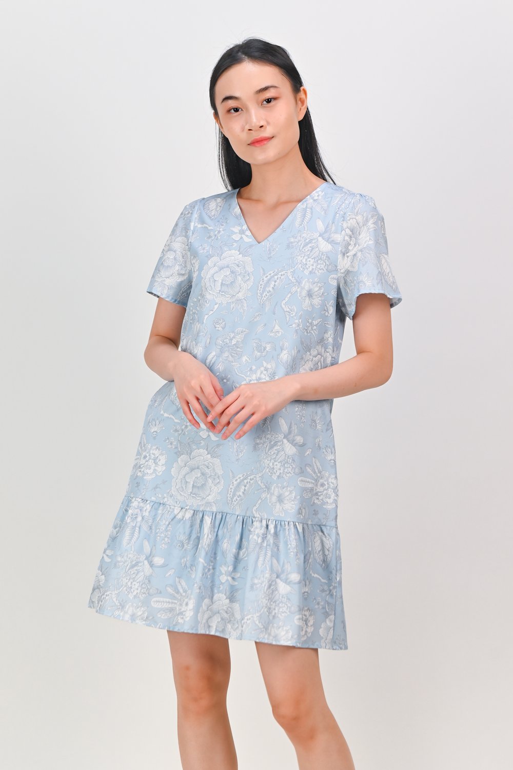 BLUE PORCELAIN BLOOMS SLEEVED SHORT DROPWAIST DRESS