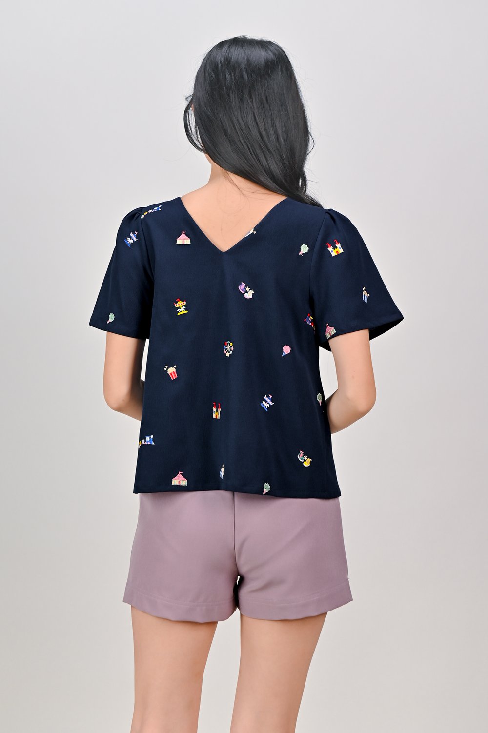 CARNIVAL NAVY EMB. SLEEVED TOP