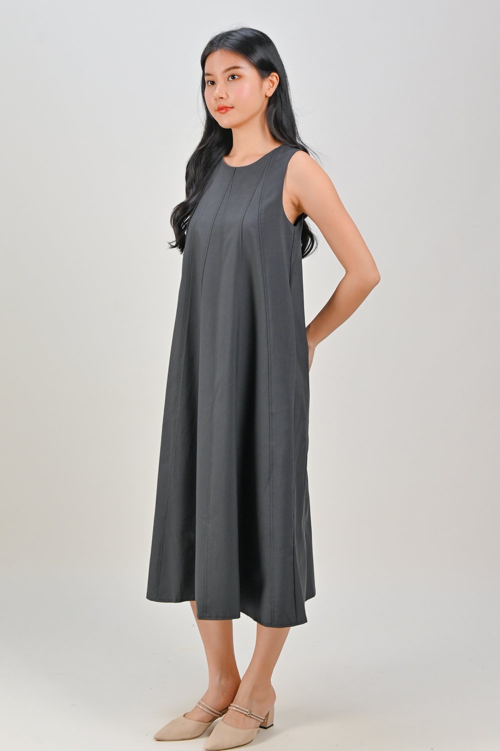 FAYE PANELLED MIDI DRESS IN GUNMETAL GREY