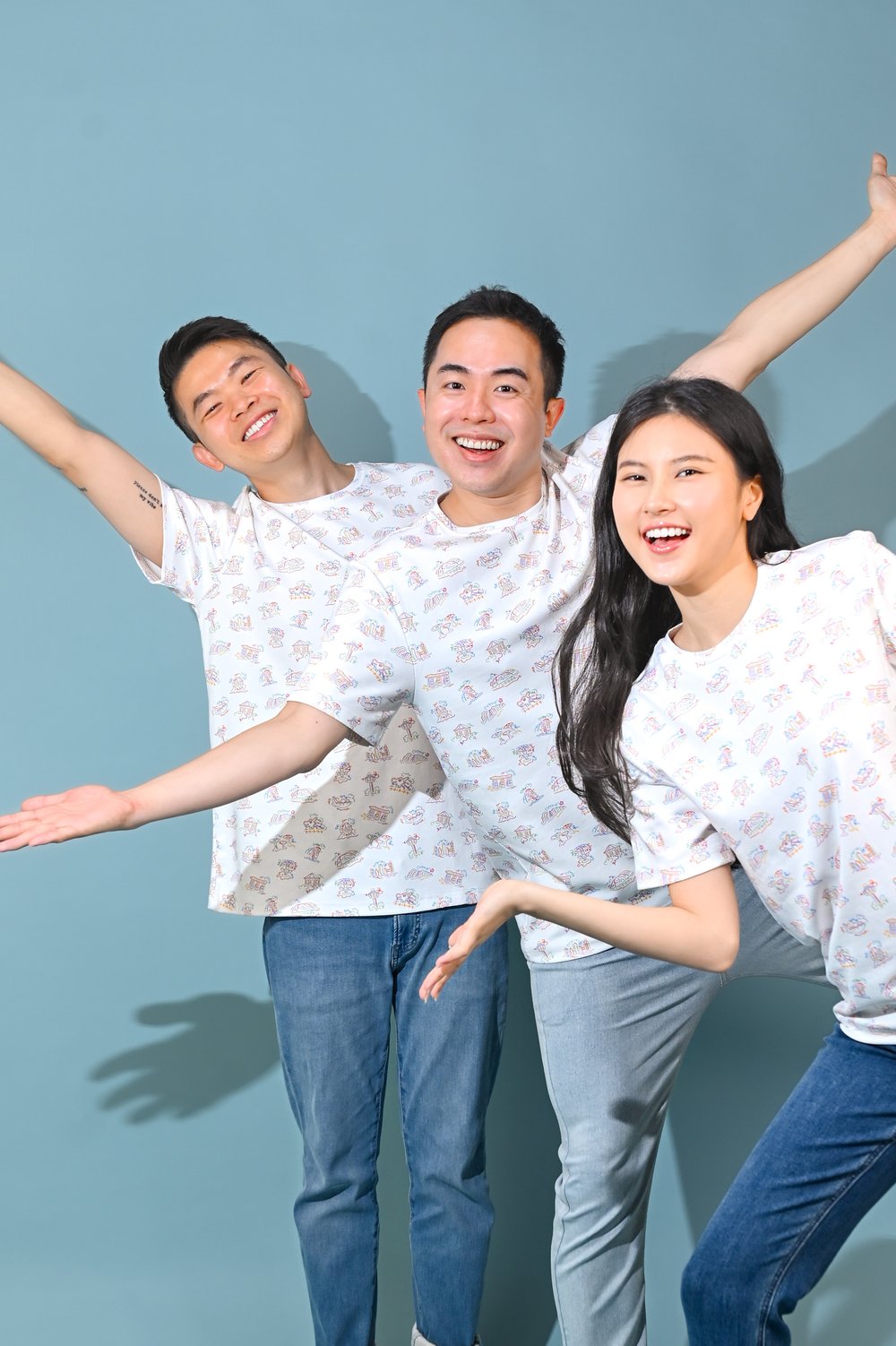 CITY OF DREAMS WHITE UNISEX TEE