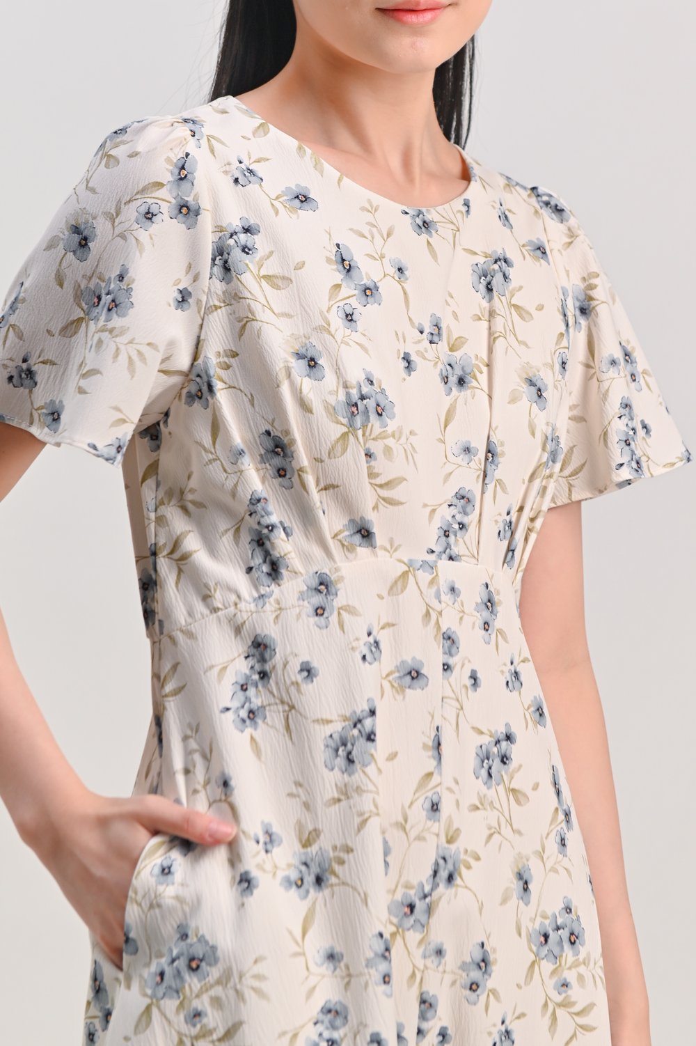 VALORA BLUE FLORAL ROUND-NECK SLEEVED DRESS