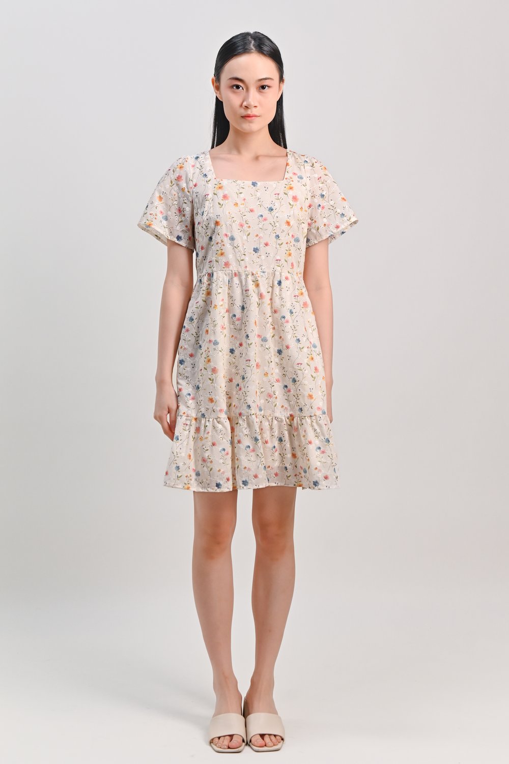 KISMET EYELET SLEEVED DRESS IN CREAM FLORAL