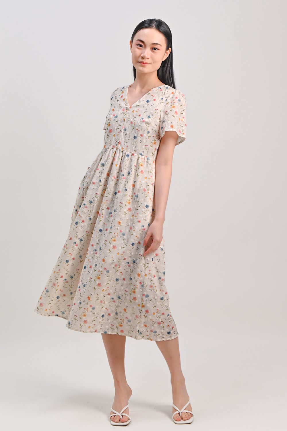 ULYANA EYELET SLEEVED MIDI DRESS IN CREAM FLORAL