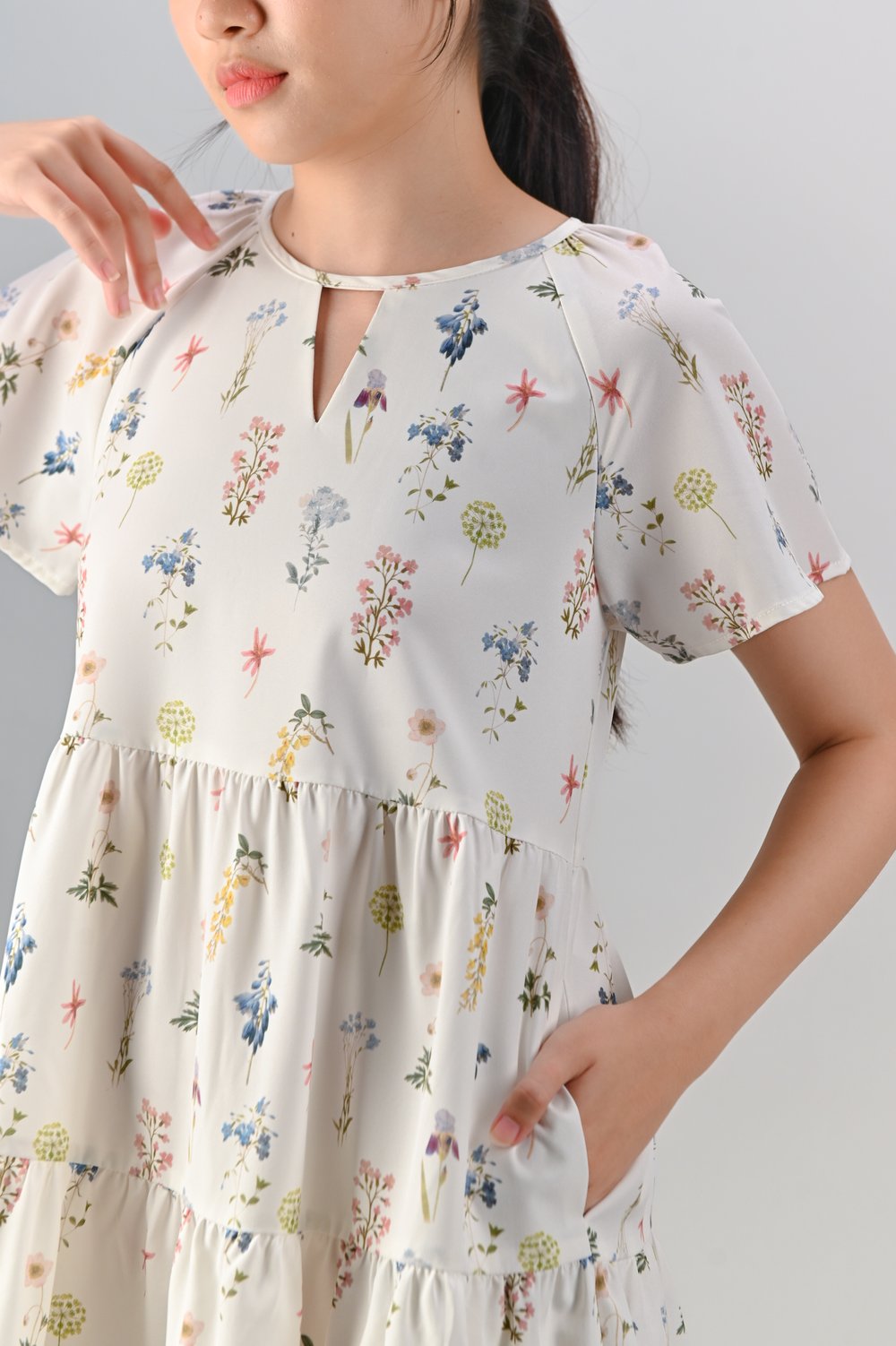 NOVALE CUT-OUT BABYDOLL DRESS IN CREAM FLORAL