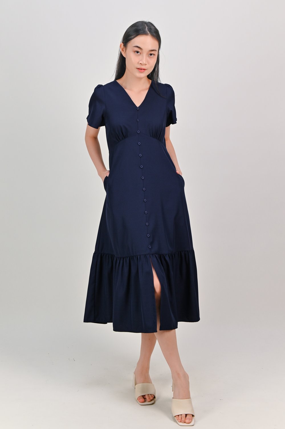 BYRNE SLEEVED BUTTON MIDI DRESS IN NAVY
