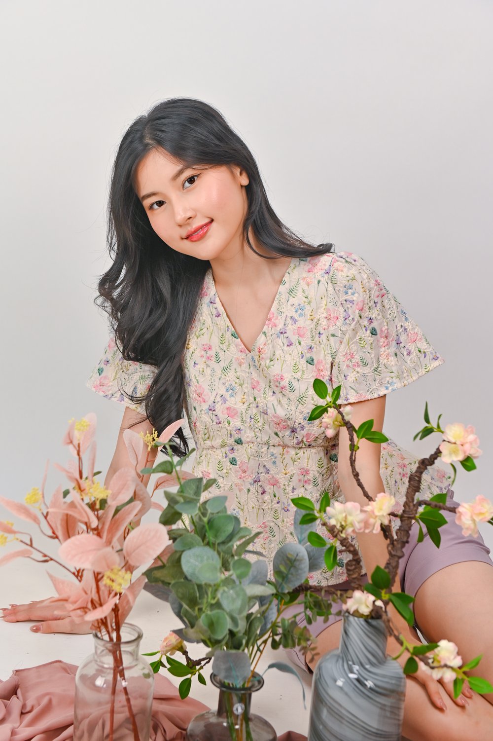 YINGJIA EMB. SLEEVED PEPLUM TOP