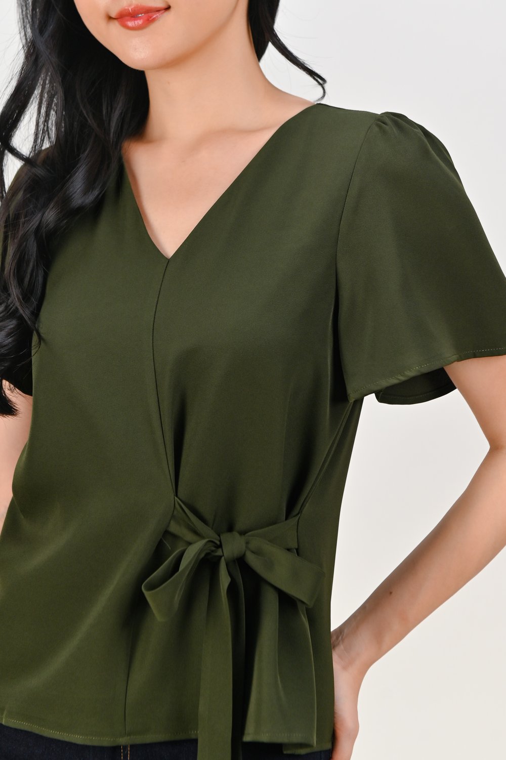 DEXIE SLEEVED TIE-SASH TOP IN OLIVE