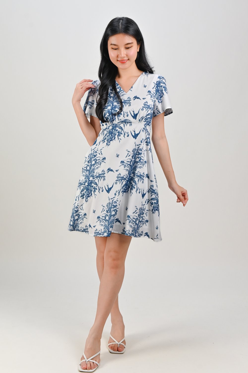 WINSLET SLEEVED SHORT HIGH-WAIST DRESS IN BLUE TOILE