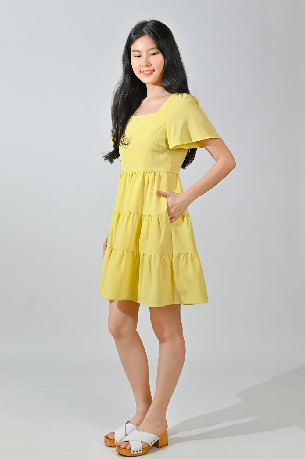 BIEL SQUARE-NECK BABYDOLL DRESS IN YELLOW