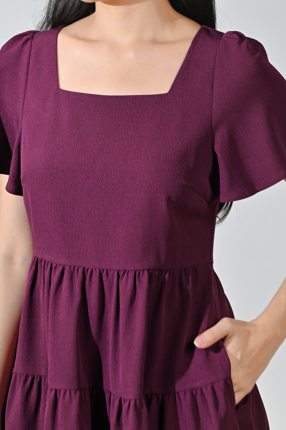 BIEL SQUARE-NECK BABYDOLL DRESS IN MAROON