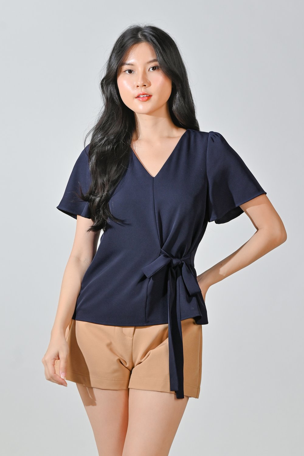 DEXIE SLEEVED TIE-SASH TOP IN NAVY