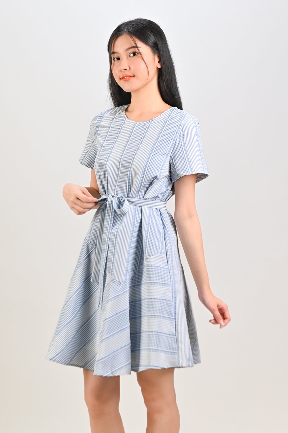 STRIPE-GINGHAM ROUND-NECK FLOUNCE DRESS IN BLUE