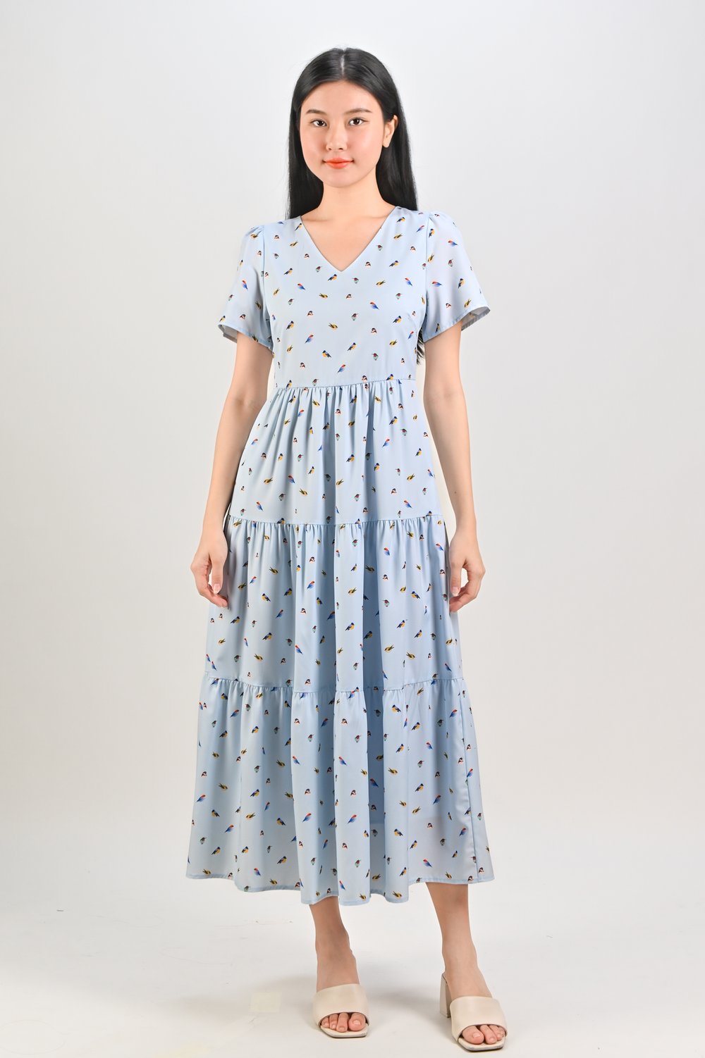LITTLE WINGS V-NECK SLEEVED TIERED MIDAXI DRESS