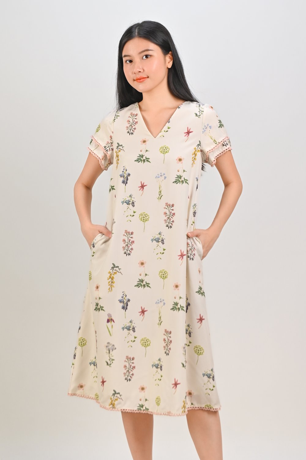 VEDA CREAM FLORAL LAYERED-SLEEVES DRESS