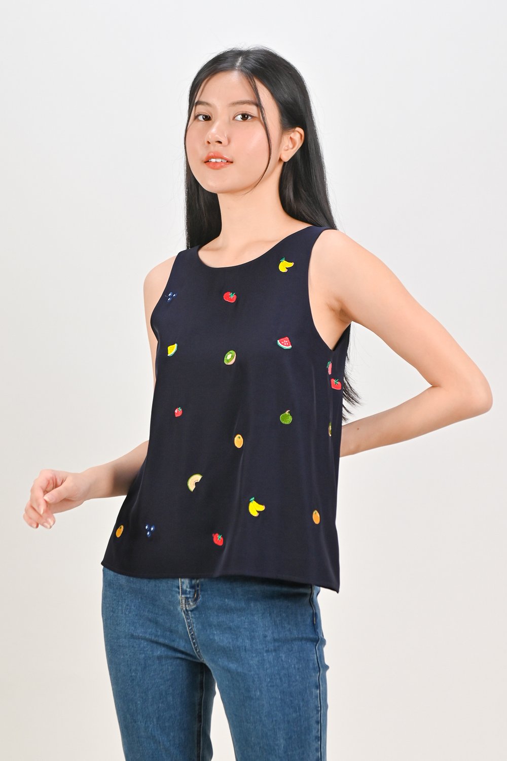 SUMMER HARVEST EMB. TWO-WAY TOP IN NAVY